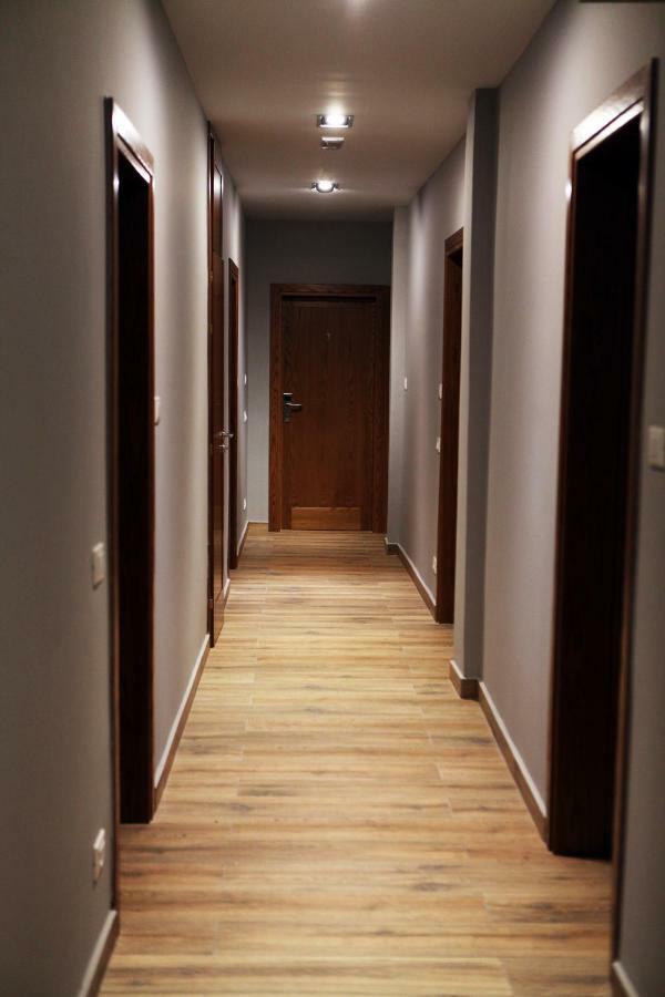 Hotel Pelikan Divjake Bagian luar foto